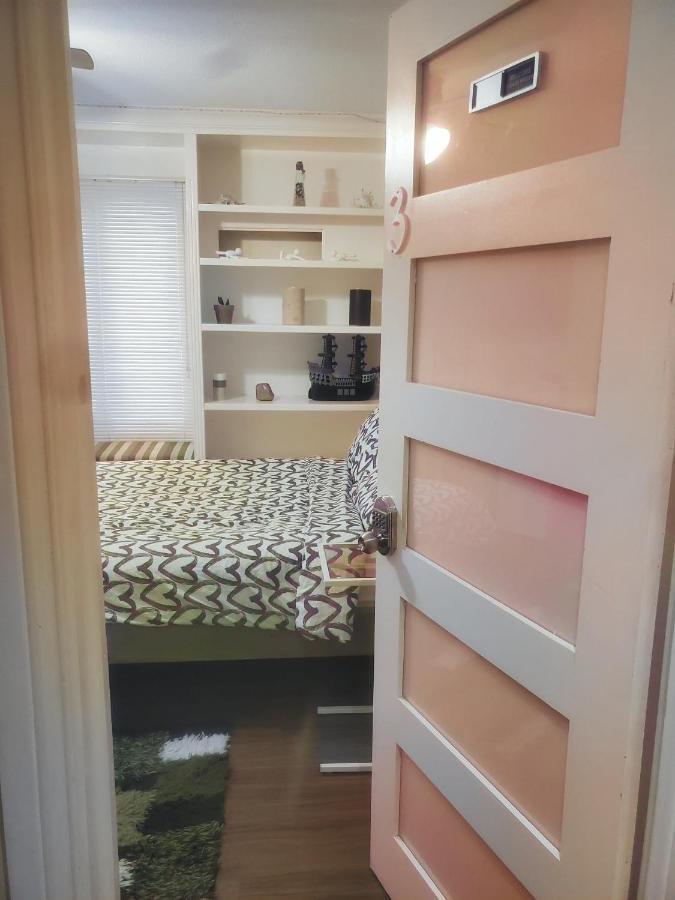 Booking - Conrad -Single Room - Self Check-In Гатино Экстерьер фото